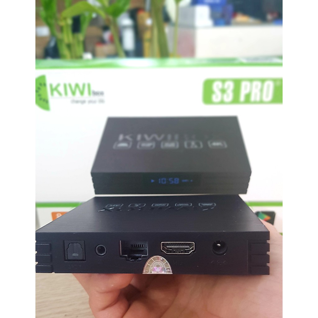 Kiwi box S3pro mới , kiwi s3 pro 2021 Ram 2G, Rom 8G, Wifi 2BT, Android 10, Bluetooth 5.0 - 200 kênh TV miễn phí