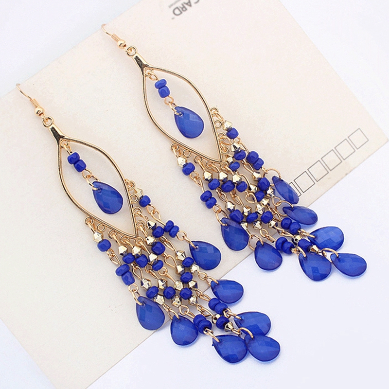 Hoa tai dài sang trọng dành cho nữ