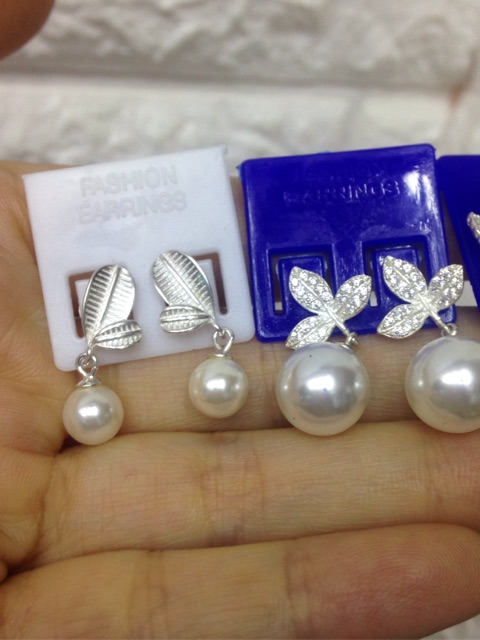 Bông tai cắm chốt treo châu trắng nhân tạo bạc ta lá và bướm