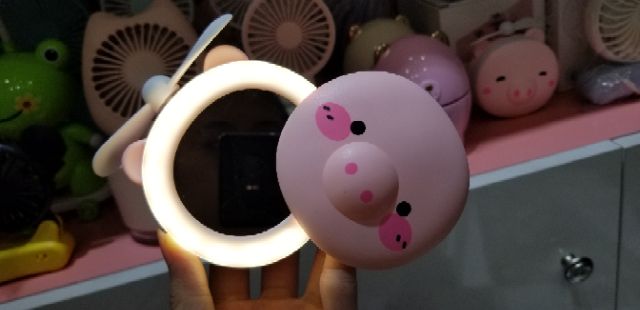 Gương 3 trong 1 (Gương kèm đèn quạt) piggy dễ thương