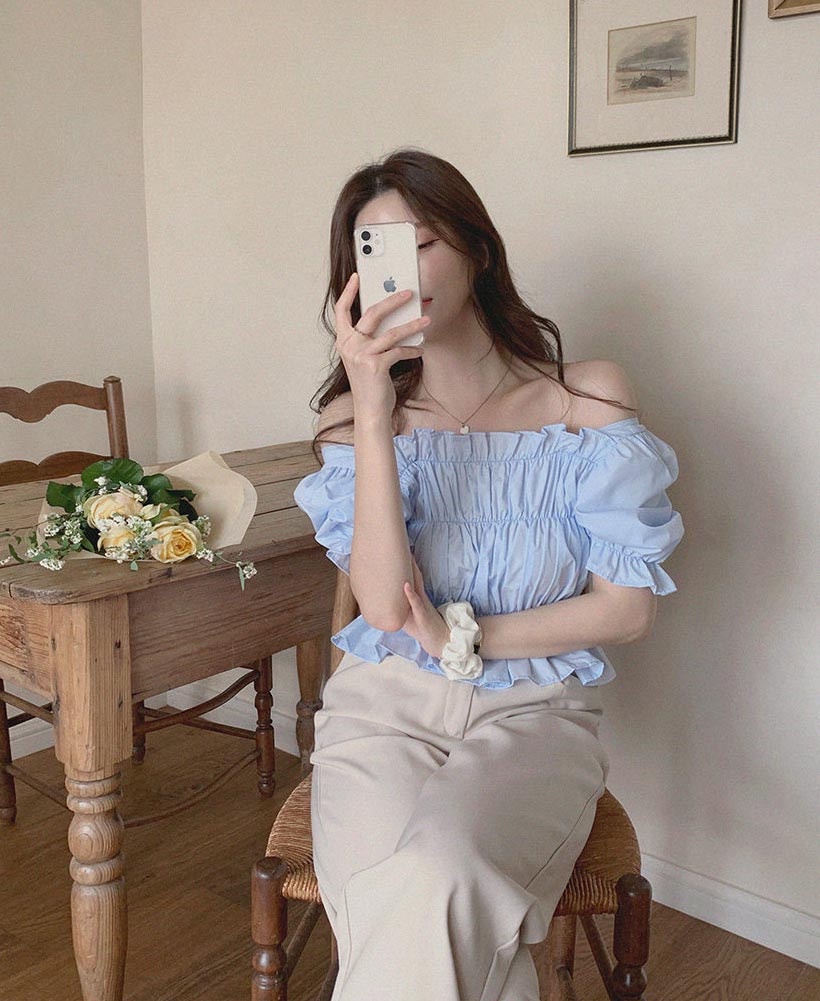 Áo Kiểu Trễ Vai Cổ Vuông Xếp Ly Tay Ngắn 51080