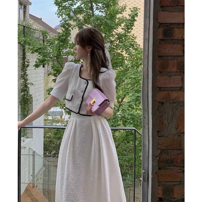 Set gấm trắng viền đen