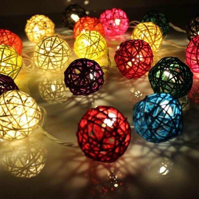 ĐÈN NHÁY CẦU MÂY TRANG TRÍ -DÂY 20 QUẢ CẦU MÂY