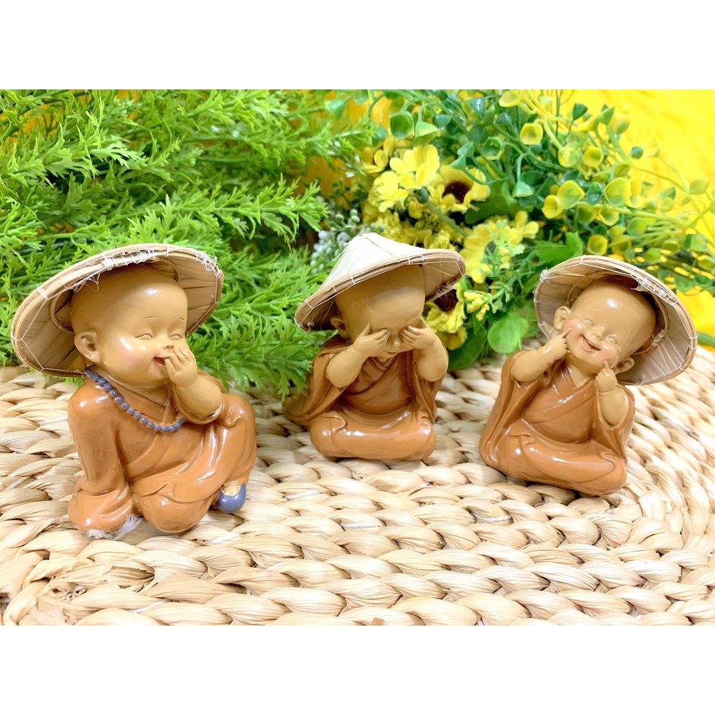 Chú tiểu Hoan Hỉ Tài Lộc Đội Nón Lá Việt Nam