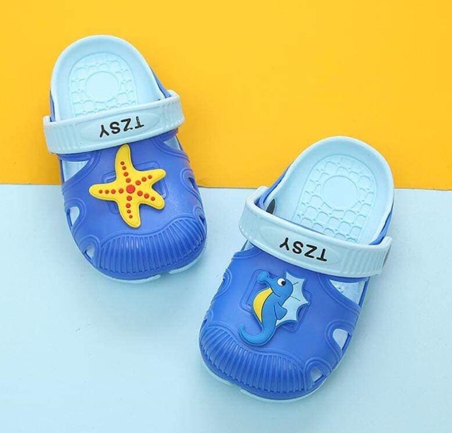 Dép đi biển cho bé