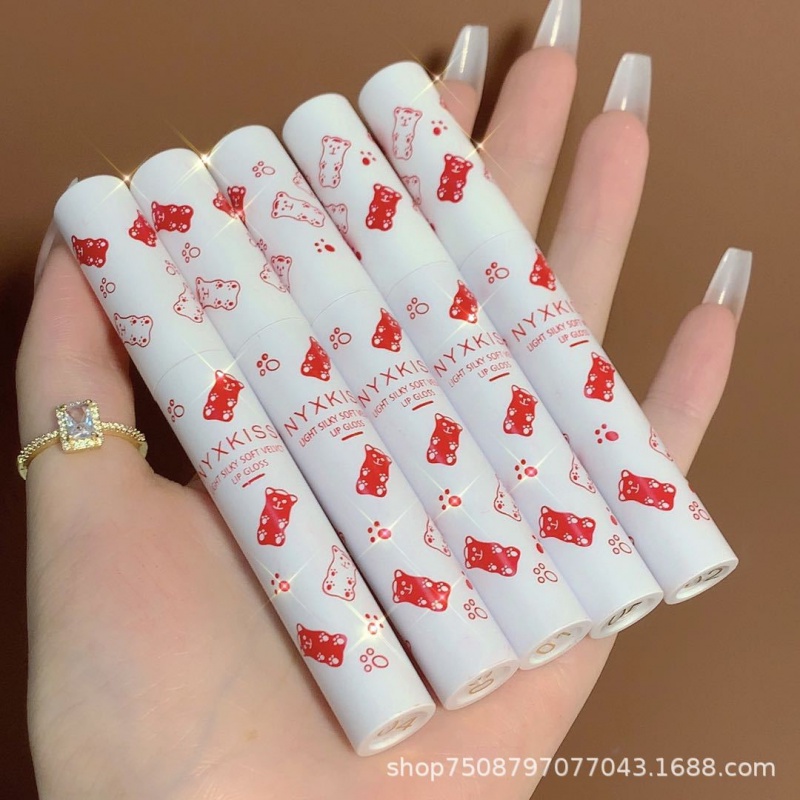 Son kem lì dưỡng ẩm lâu trôi hình gấu dễ thương NYXKISS