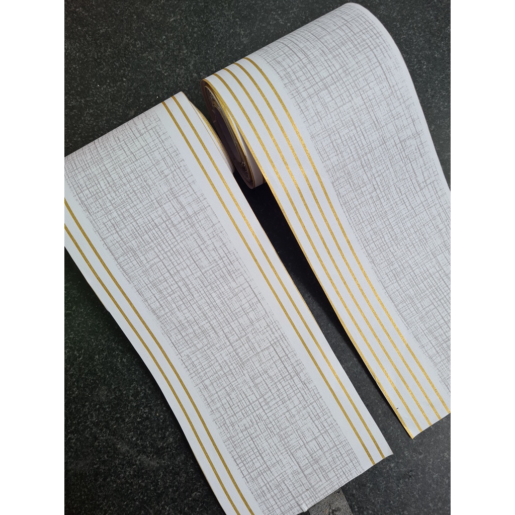 Cuộn len dán viền tường chỉ vàng nền xám siêu đẹp LV20 (dài 10m rộng 10cm)