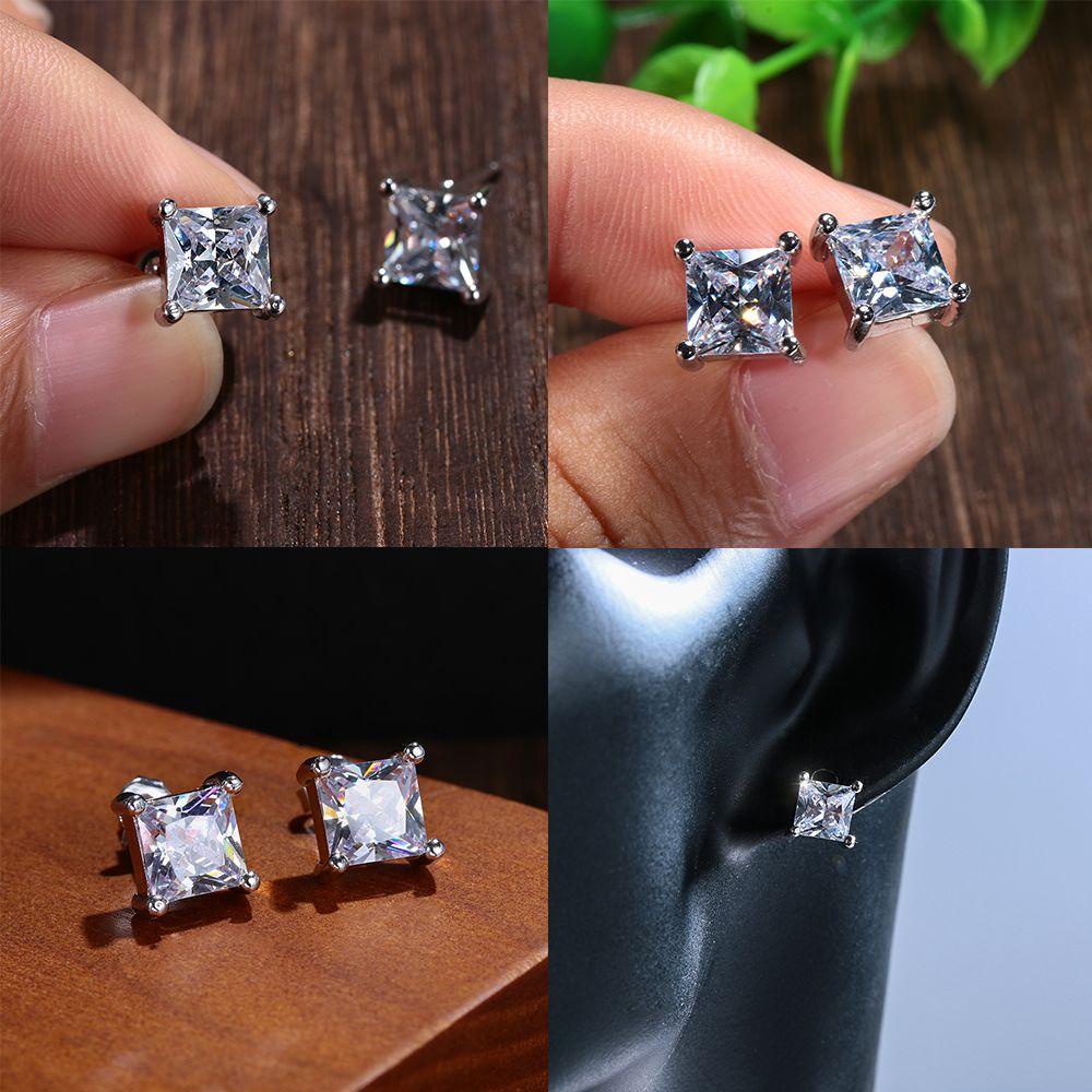 Khuyên Tai Vuông Cho Nam Và Nữ