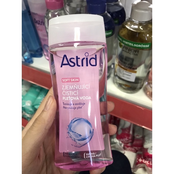 Nước tẩy trang Astrid giúp tẩy sạch lớp trang điểm, dịu nhẹ, an toàn cho da, hàng nội địa Châu Âu