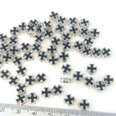2-5-10 thánh giá kim loại mạ đen 8mm xỏ vòng, làm trang sức