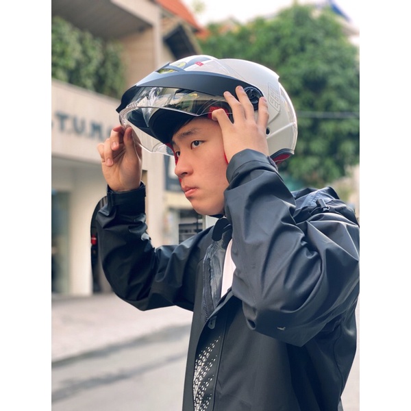 Nón bảo hiểm 3/4 EGO E2 màu trắng có kính và lưỡi trai