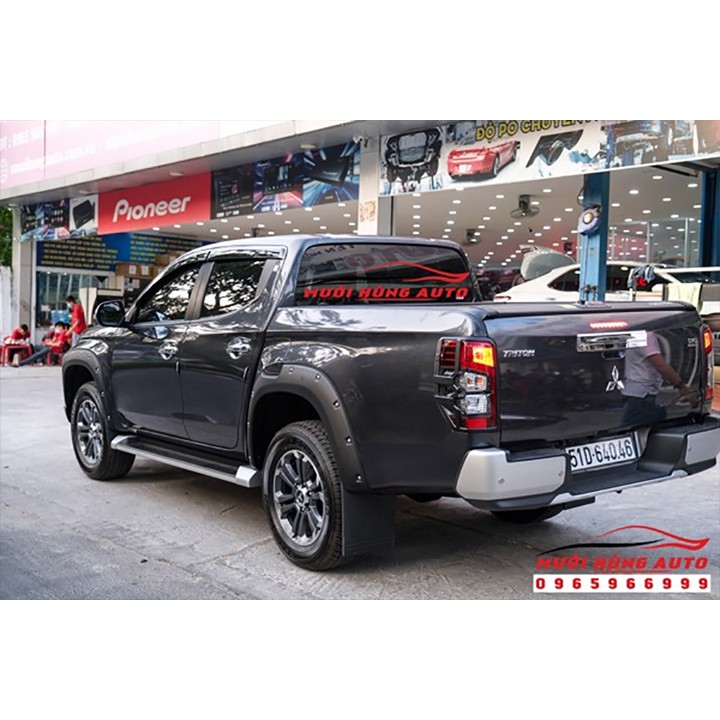 Ốp Chén Cửa Dành Cho Xe Mitsubishi Triton 2017-2020 Tại Mười Hùng Auto