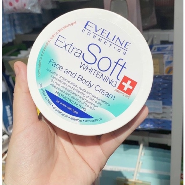 Kem trắng da Eveline Extra Soft Whitening dành cho mặt và toàn thân