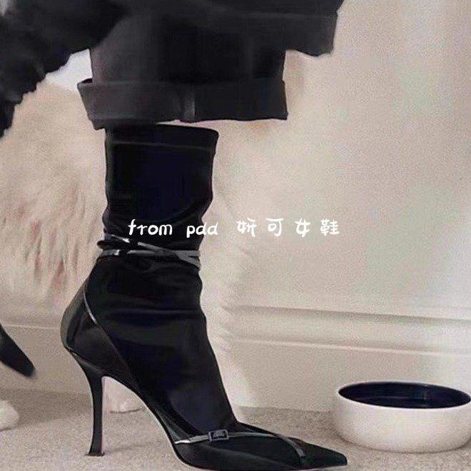 Giày Bốt Cao Gót Da Bóng Mỏng Mũi Nhọn Đính Nơ Kiểu Retro Thời Trang Mùa Đông 2022