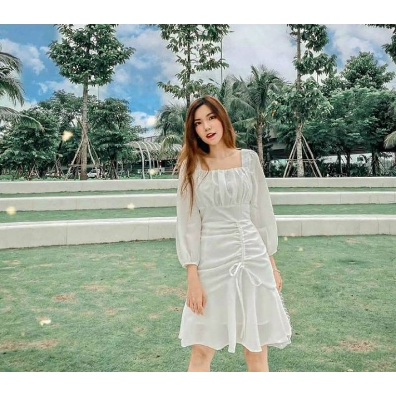 Layla Dress | Váy cổ vuông rút eo