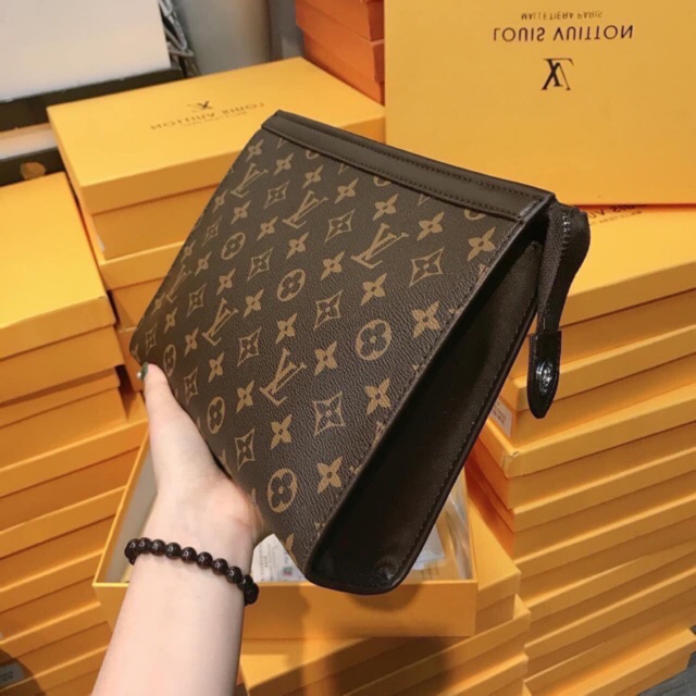 Túi cầm tay có hoá đơn và hộp | BigBuy360 - bigbuy360.vn