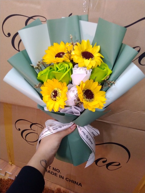 [Quà sinh nhật - Freeship] Bó hoa sáp mix xinh. Tặng kèm túi, thiệp, Nội thành HN đặt NowShip nhận hàng ngay sau 1-2h