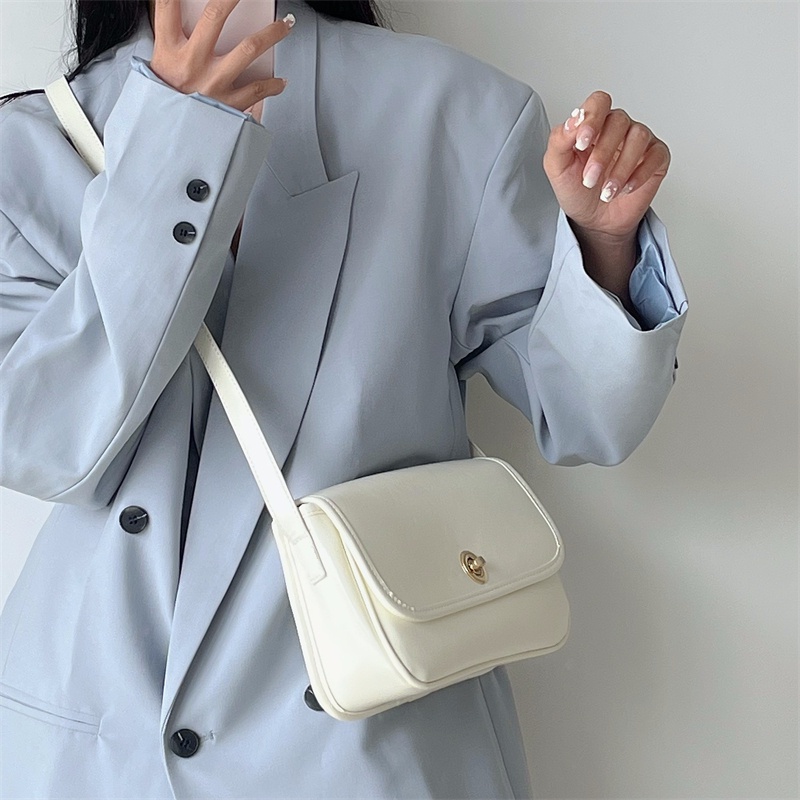 Túi Đeo Chéo Hình Vuông Nắp Lật Thiết Kế Đơn Giản Thời Trang 2022 Cho Nữ