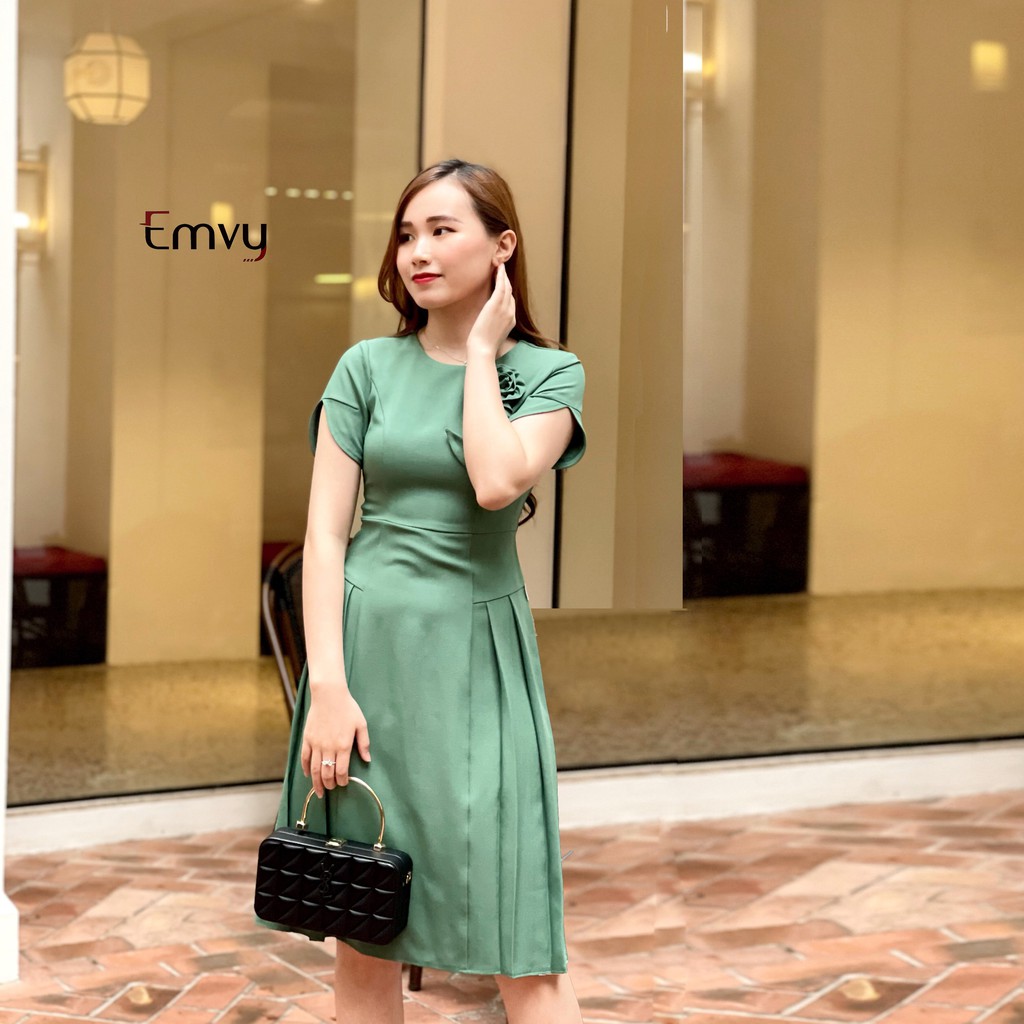 Đầm công sở xếp ly dáng suông lịch sự dễ mặc mọi lứa tuổi chất liệu Mango cao cấp Emvy K40 | BigBuy360 - bigbuy360.vn