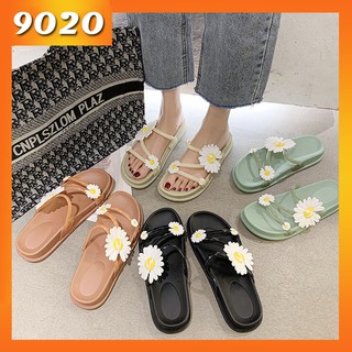 [9020store]  Người phụ nữ mùa hè cúc thời trang dày đáy chống trượt dép bãi biển Hàn Quốc