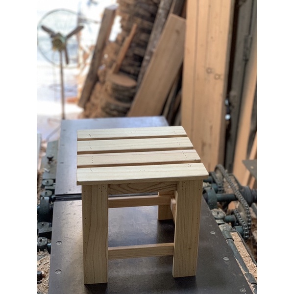 Đôn Pallet gỗ tự nhiên / 30x30 , cao 30cm
