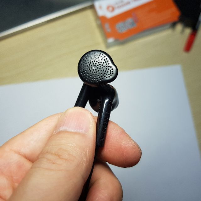 Tai nghe sam-sung s5830 chuẩn zin,có mic,tặng túi da