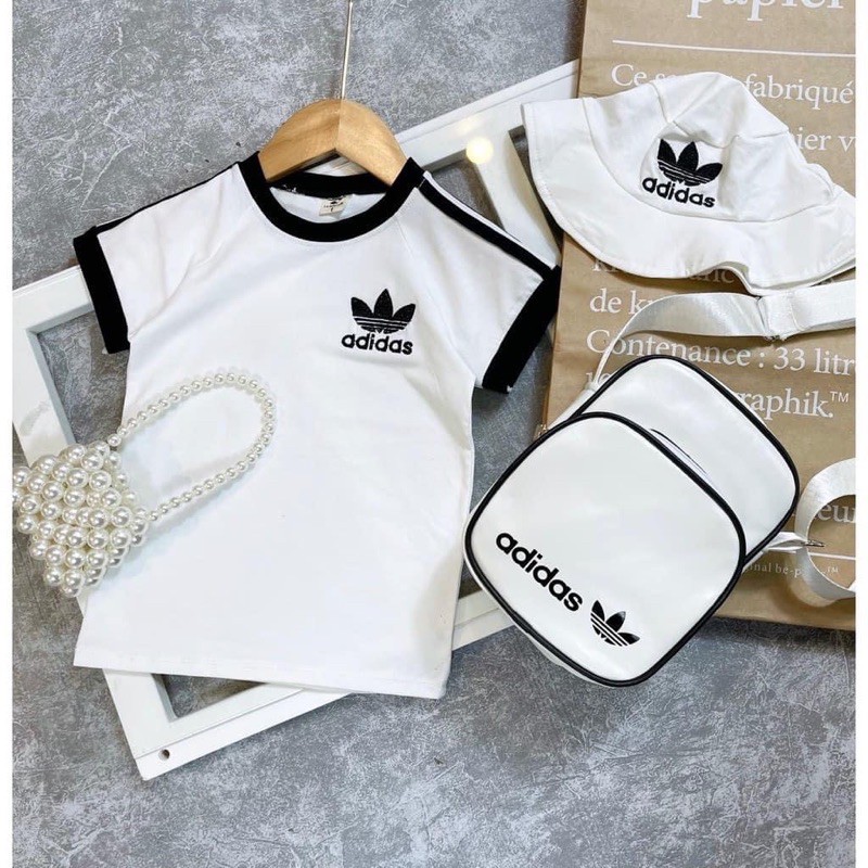 Áo thun căp a đi đát cho cả gia đình