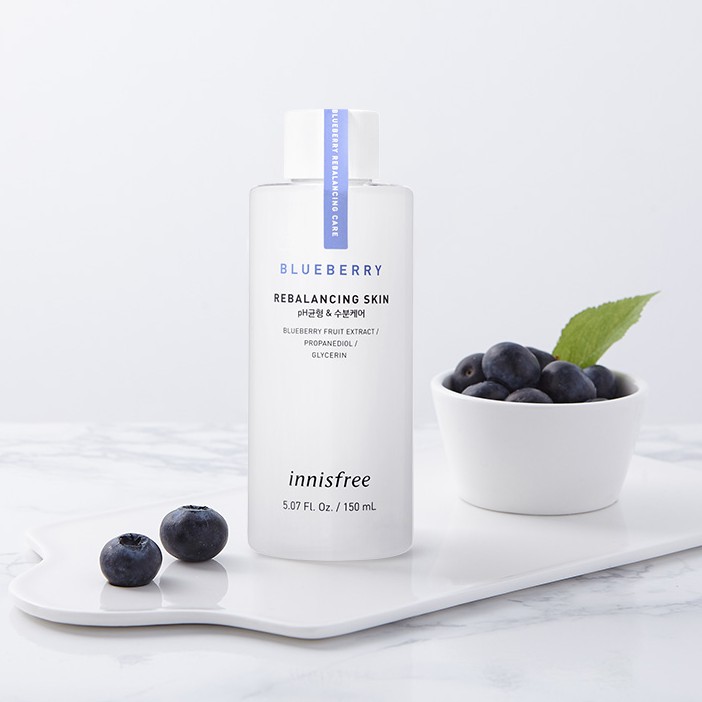 Nước cân bằng dưỡng ẩm từ blueberry innisfree Blueberry Rebalancing Skin 150ml