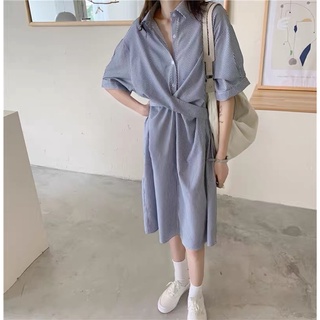 Đầm sọc suông mặc được 2 dáng