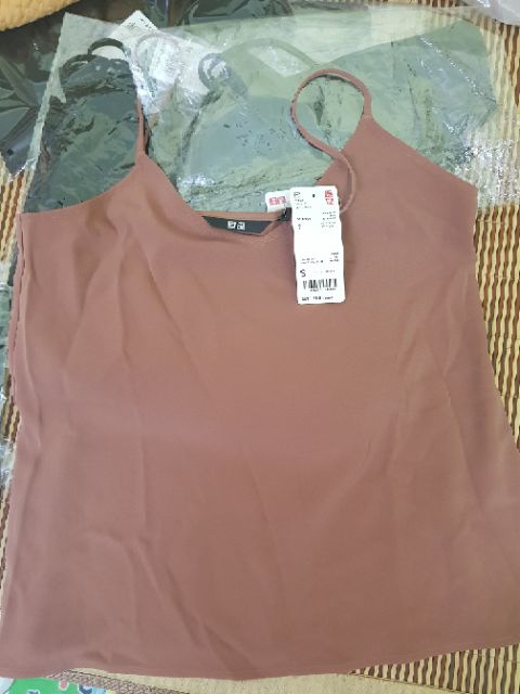 Áo yếm Uniqlo Nhật