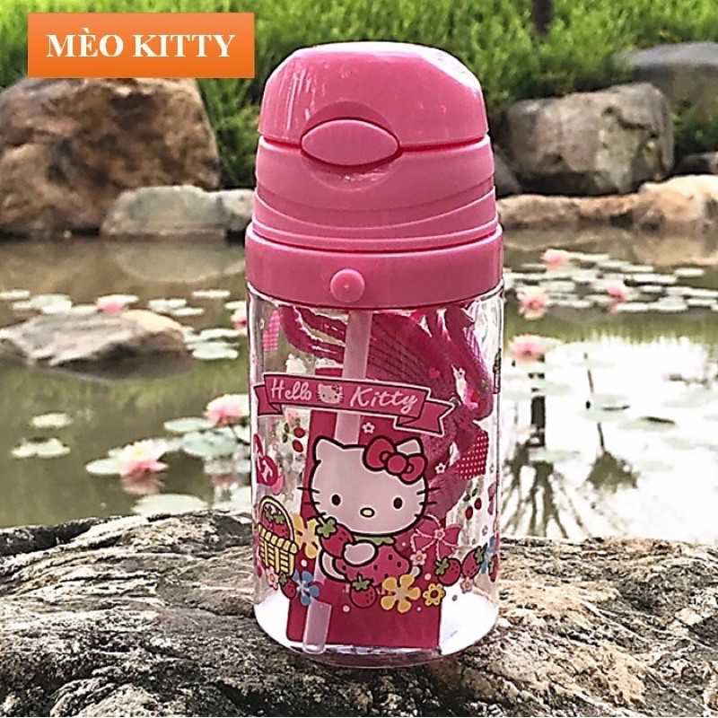 Bình nước nhựa có ống hút Hello Kitty, Elsa, Nhện, Doremon