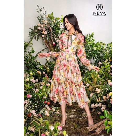 Thanh lý đầm neva size S