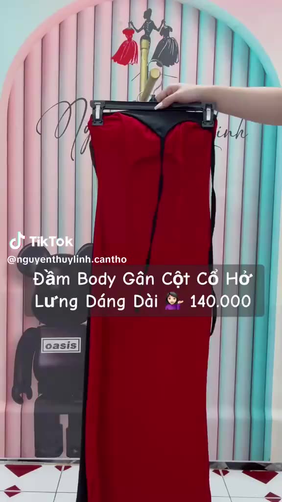 RẺ VÔ ĐỊCH Đầm Maxxi Yếm Tăm Lạnh Hở Lưng Cúp Mút Ngực Dáng Dài Đuôi Cá | BigBuy360 - bigbuy360.vn