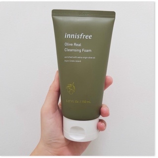 Sữa rửa mặt dưỡng ẩm innisfree Olive Real Cleansing Foam 150ml