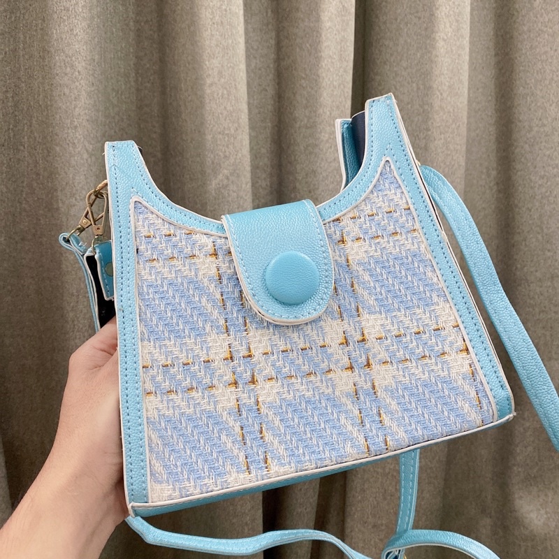 Túi đeo chéo kẻ sọc caro nữ kẹp nách đi chơi đẹp thời trang giá rẻ Hiếu Túi HT200