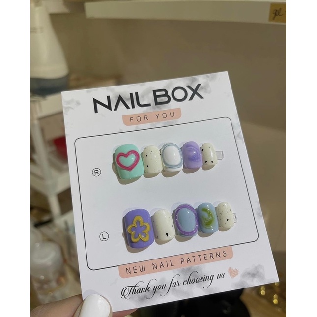 Nail box dáng hạt Na