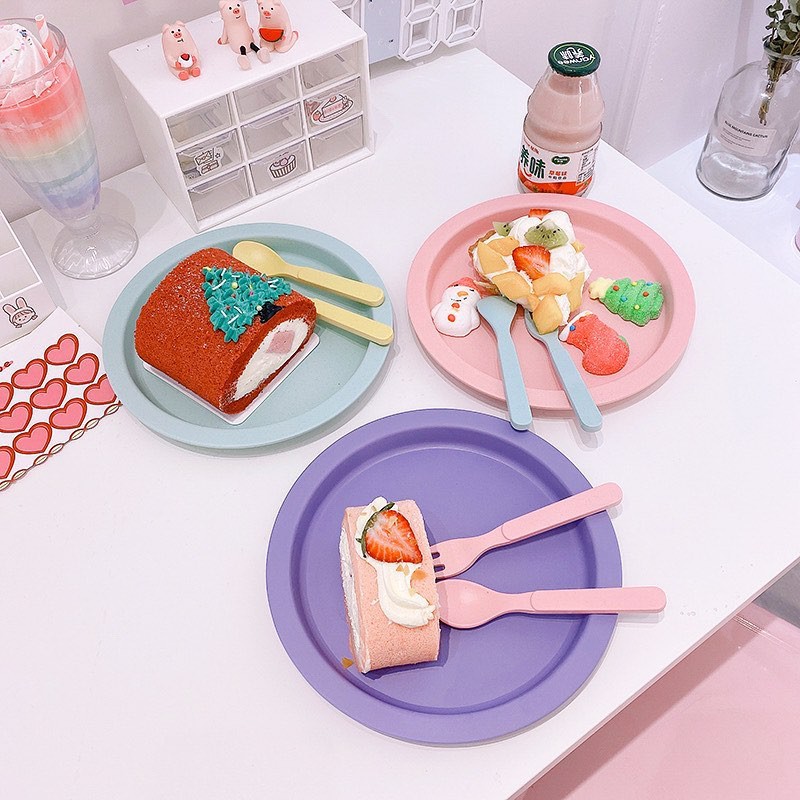 Set Muỗng Nĩa Và Đĩa Màu