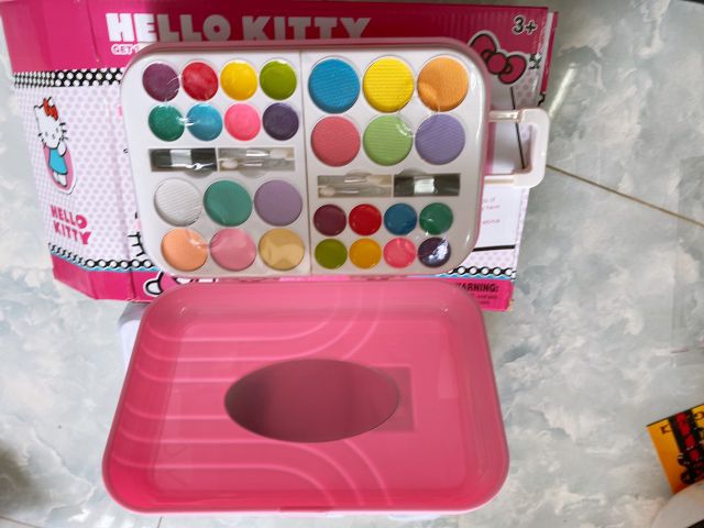 Vali trang điểm hello kitty đồ chơi trang điểm thật cho bé và búp bê