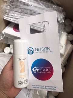 Lăn khử mùi Scion Nuskin 75ml