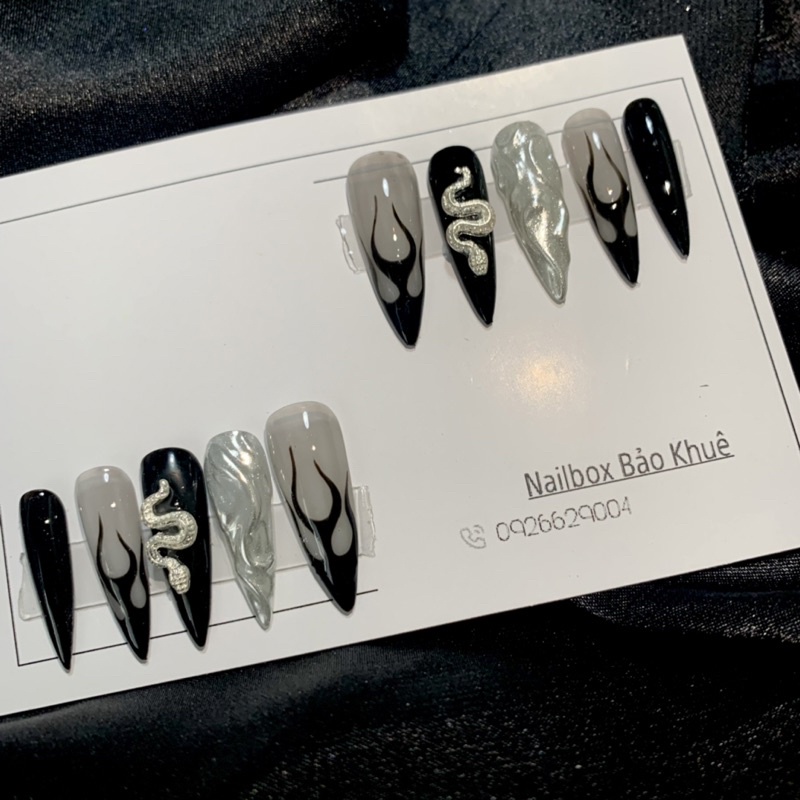 Mẫu mới- mẫu nail cá tính