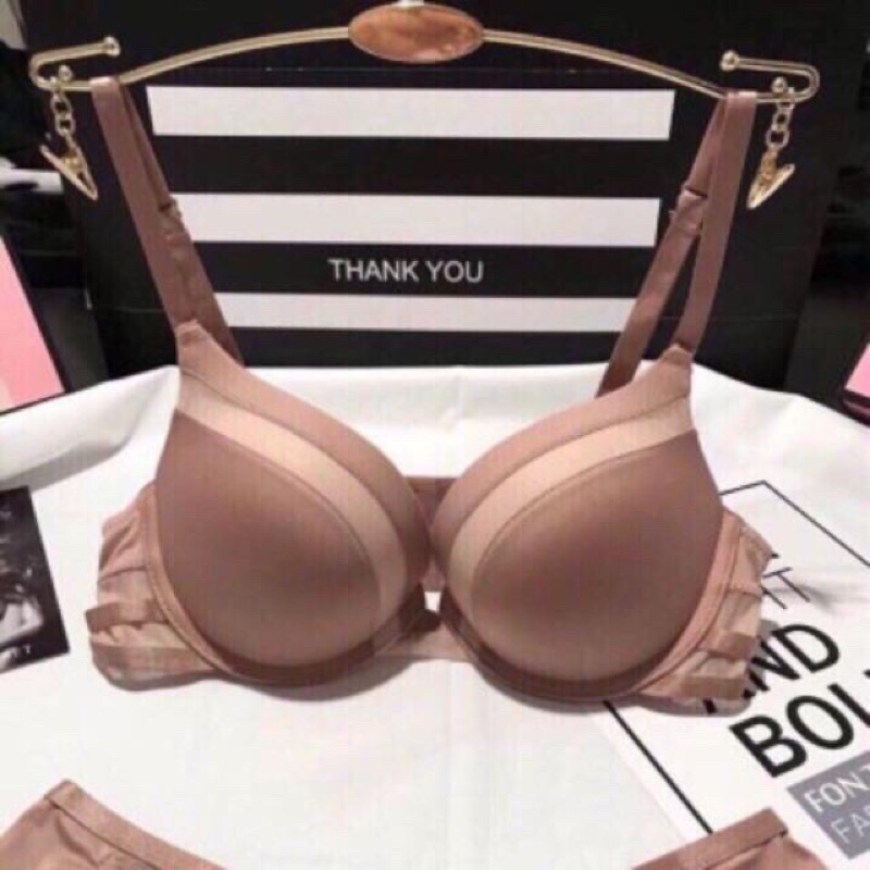 (1079 áo lót siêu nâng dày 4cm ) hàng nhật nội địa cao cấp đẹp xuất sắc