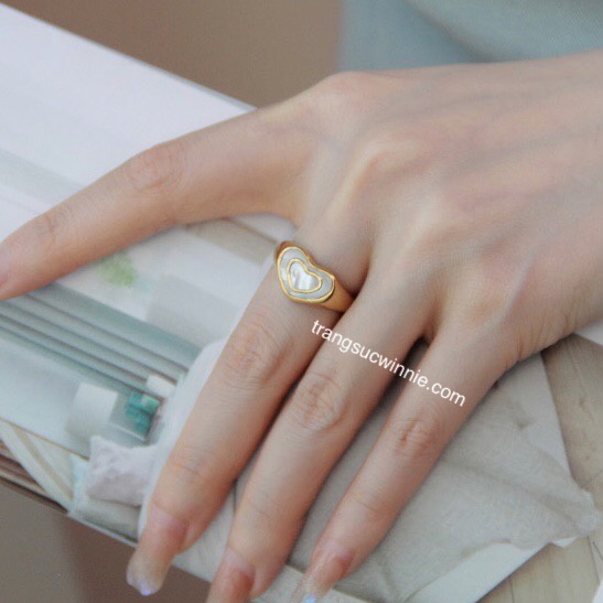 Nhẫn nữ titan nacre heart