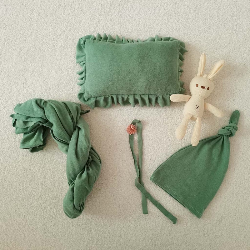 Set 5 Món Gồm Chăn + Mũ + Gối + Mũ Beanie Cho Bé Sơ Sinh