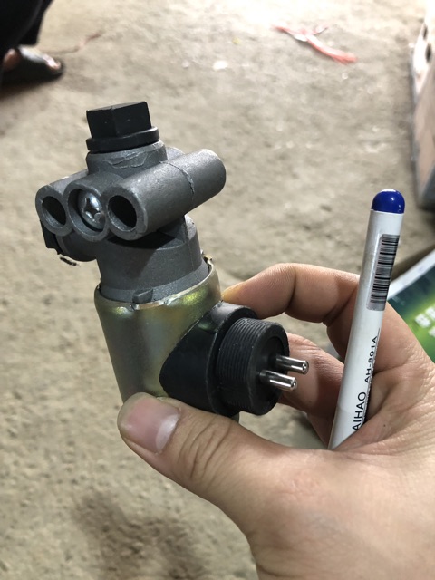 Sản phẩm gia đình làm: rơ le chuyển tầng mới thường dùng cho xe trường hải