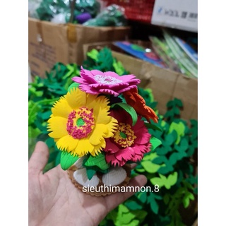 Khóm hoa nhỏ
