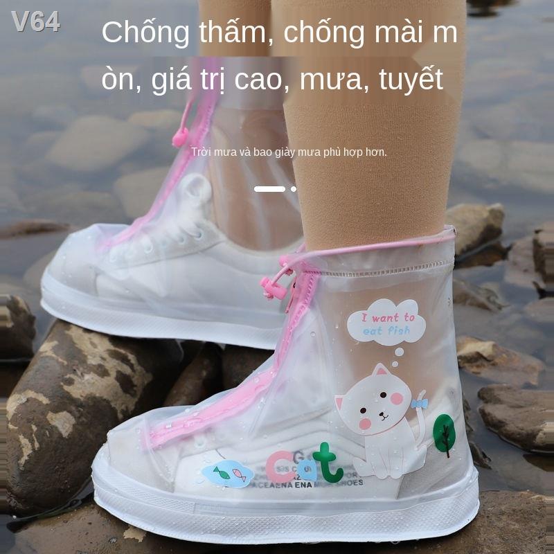 ✘♝✿Giày đi mưa trẻ em ngoài trời bé trai và gái học sinh không thấm nước bao gồm nhảy hố bùn trơn trượt cha mẹ-con khủng