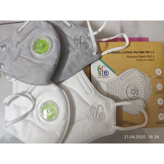 Khẩu trang PM 2.5