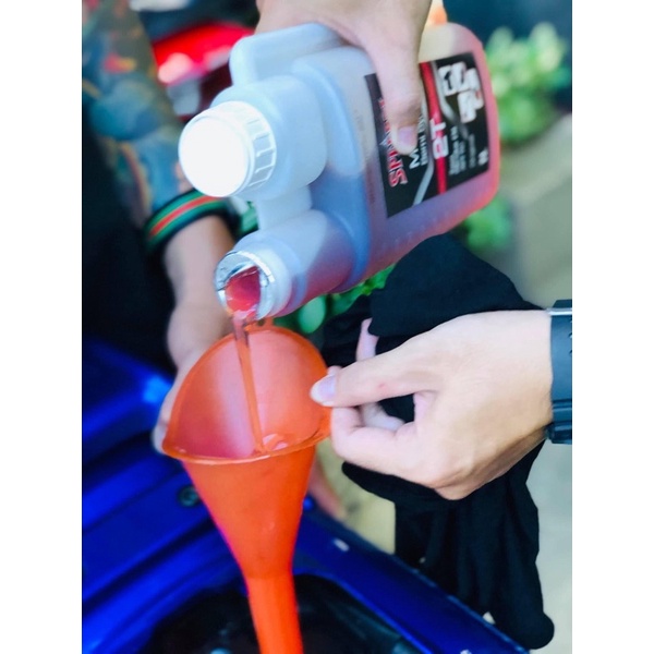 Combo Nhớt Speedol và tinh dầu thơm Sprayking cho xe 2 thì