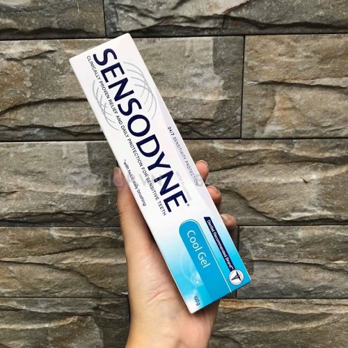 Kem đánh răng Sensodyne Cool Gel 100g