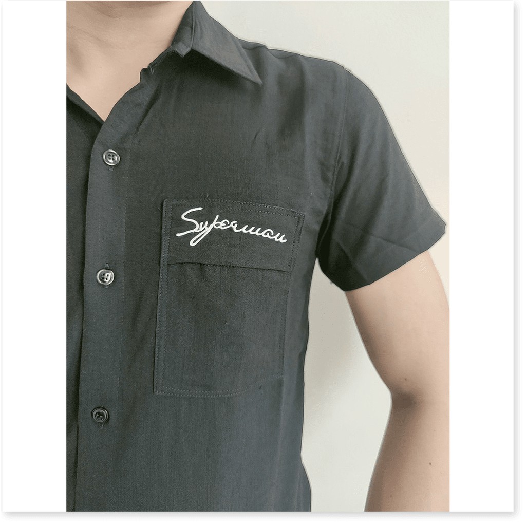 ÁO SƠ MI ĐŨI TAY NGẮN,THIẾT KẾ HỌA TIẾT TRƠN NHƯNG KHÔNG KÉM PHẦN SANG TRỌNG,ĐẶC BIỆT LÀ CHẤT LIỆU VÃI THOÁNG MÁT VÀ MỊM